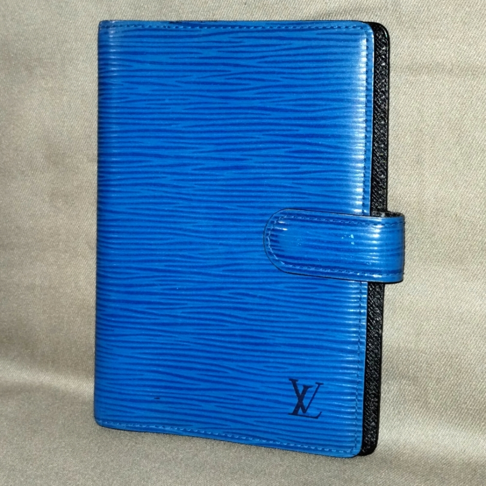 LOUIS VUITTON BLUE EPI LEATHER PLANNER/POCKETBOOK/ORGANIZER 6" x 4" ~ AUTHENTIC - Picture 3 of 12